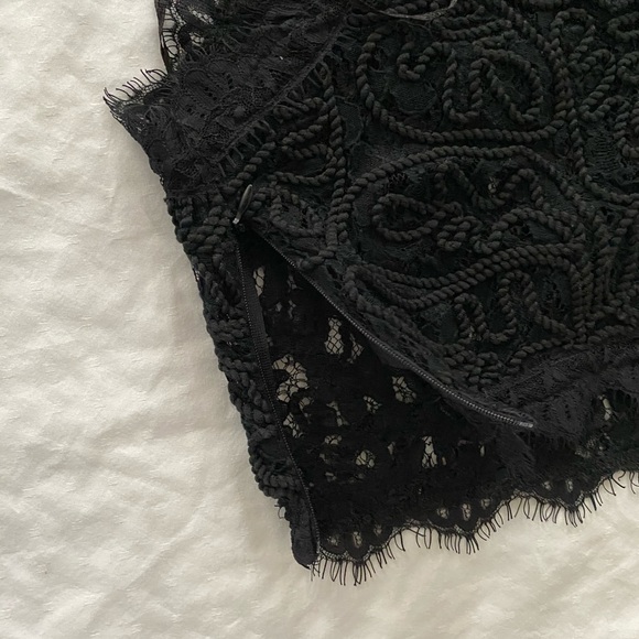 Black cropped top - Picture 4 of 5